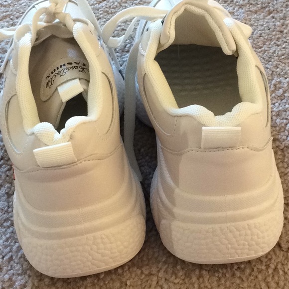 Fashion shoes. - Picture 3 of 7